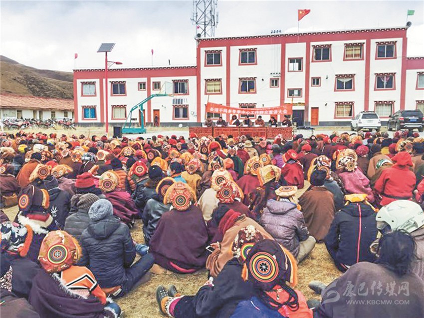 石渠縣開展“千人大下鄉(xiāng)” 、“千人大宣講”、“千人大走訪”活動掠影