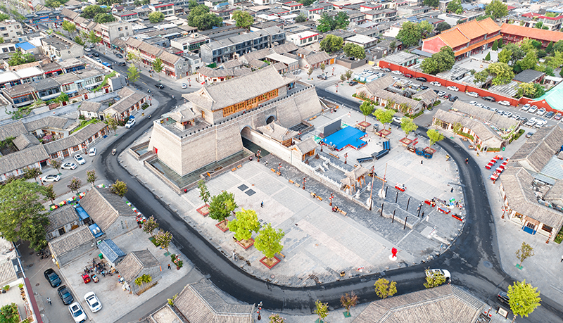 2022年9月8日，石家莊，航拍正定縣正定古城陽(yáng)和樓與正定歷史文化街。