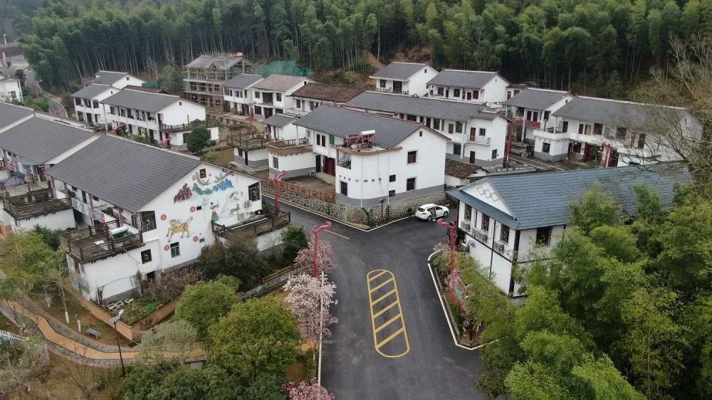 江西資溪縣烏石鎮(zhèn)新月畬族村景象。新華社記者 彭昭之 攝